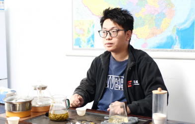 不到十年当老板！普通大专学徒靠技术逆袭合伙人的成长之路